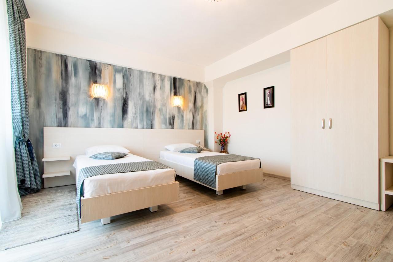 Hotel Bulevard Râmnicu Vâlcea Εξωτερικό φωτογραφία