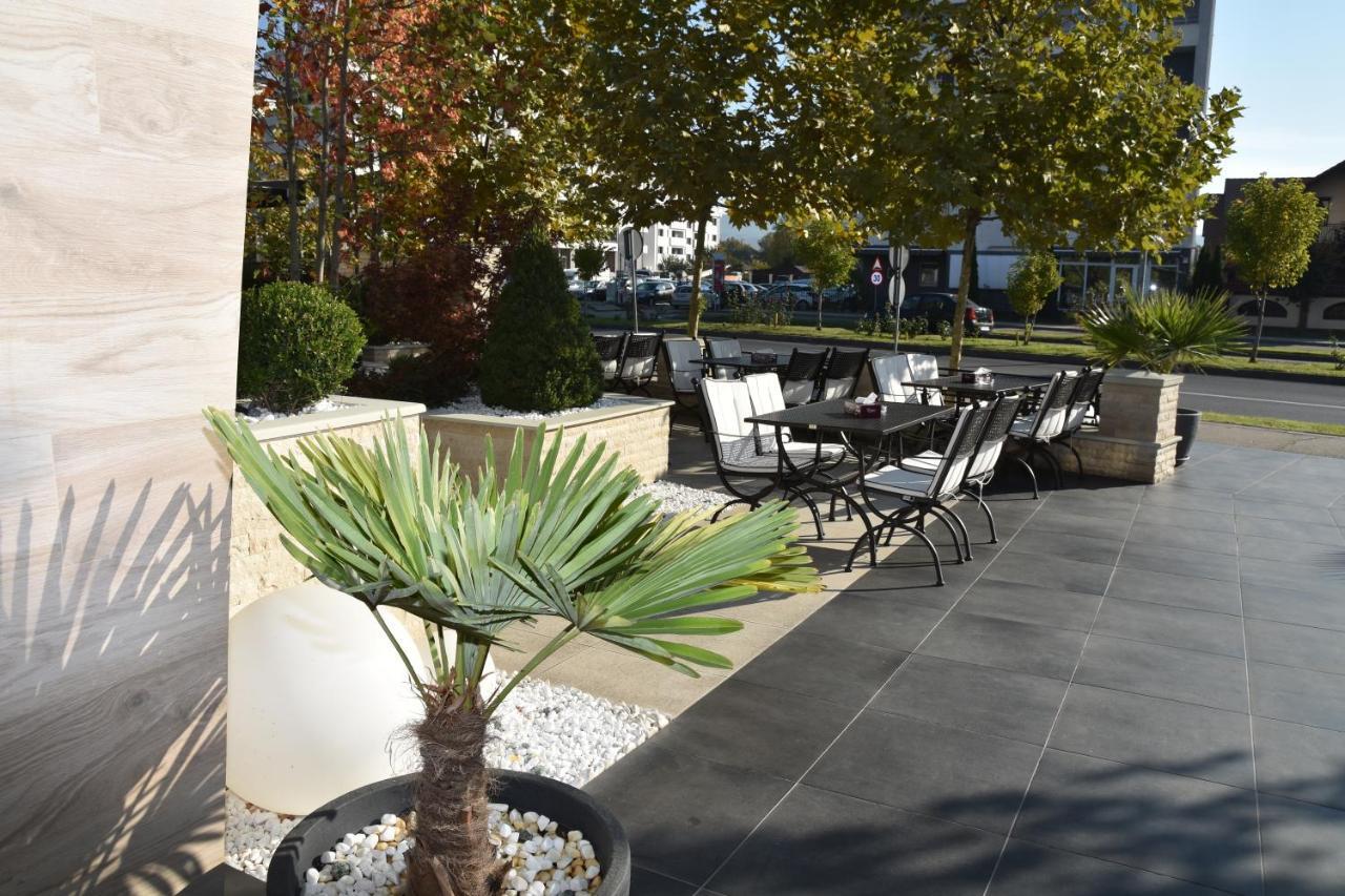 Hotel Bulevard Râmnicu Vâlcea Εξωτερικό φωτογραφία